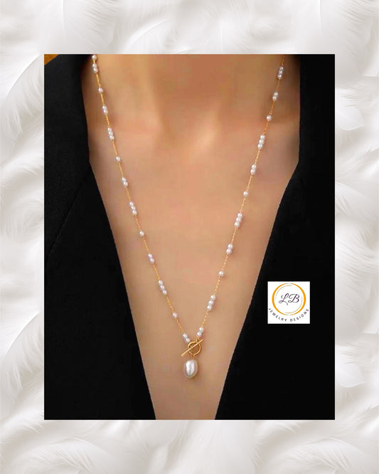 Dainty Freshwater Pearl Gold Chain Necklace 22”