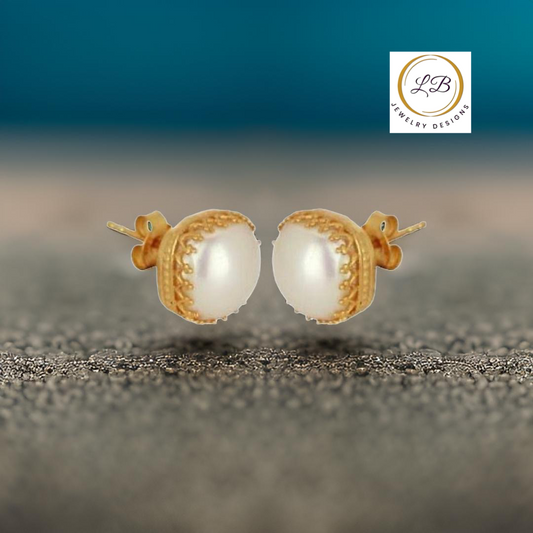 Regal Crown Design Gold Pearl Stud Earrings