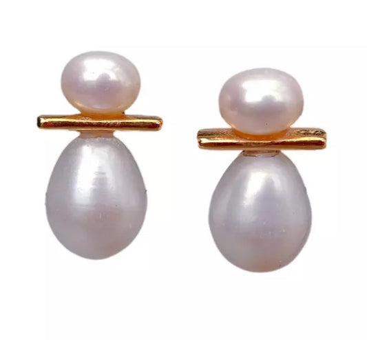 Chic Freshwater Cultured White Double-Pearl Stud Earrings