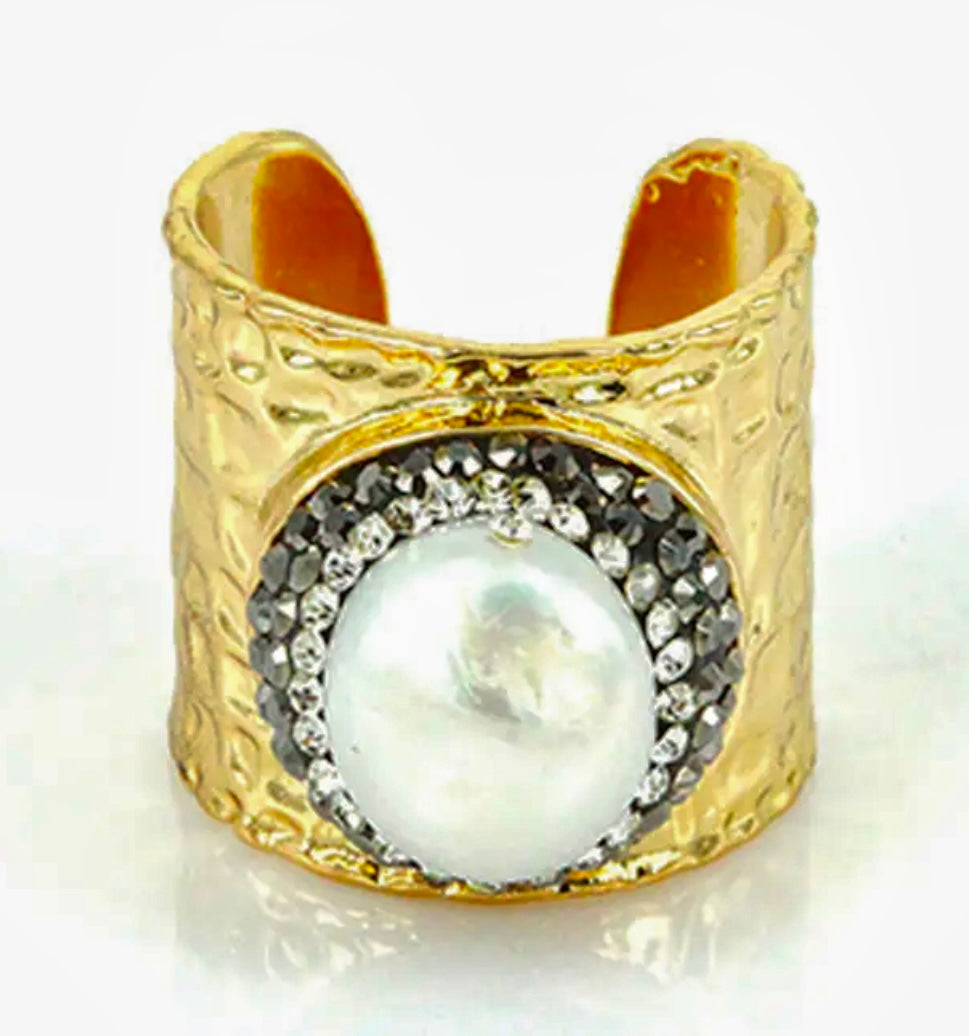 Baroque Pearl Adjustable Gold Cigar Ring