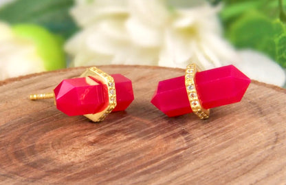 Hot Pink Chalcedony Pencil-Cut Gemstones and Gold Studs