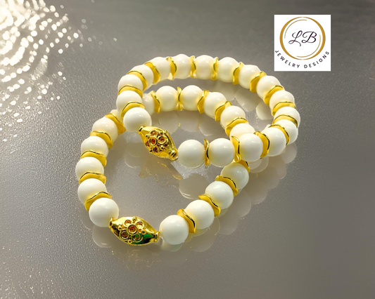 White Alabaster Gemstones 18k Gold Beaded Bracelet