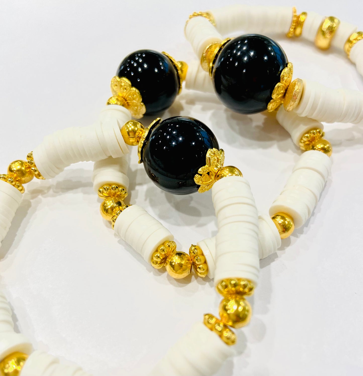 Sporty Black Onyx & White Heishi Polymer Bracelet