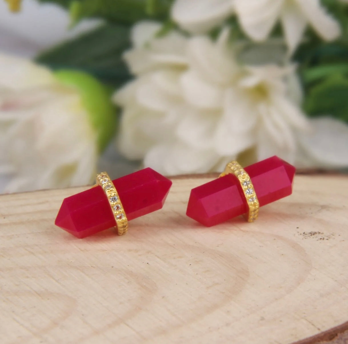 Pink Chalcedony Pencil-Cut Gemstones and Gold Studs