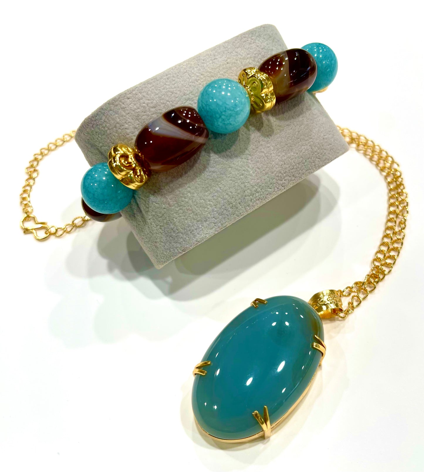 Harbor Blue Chalcedony Gold Chain Pendant Neclace and Gemstone Beaded Bracelet Set