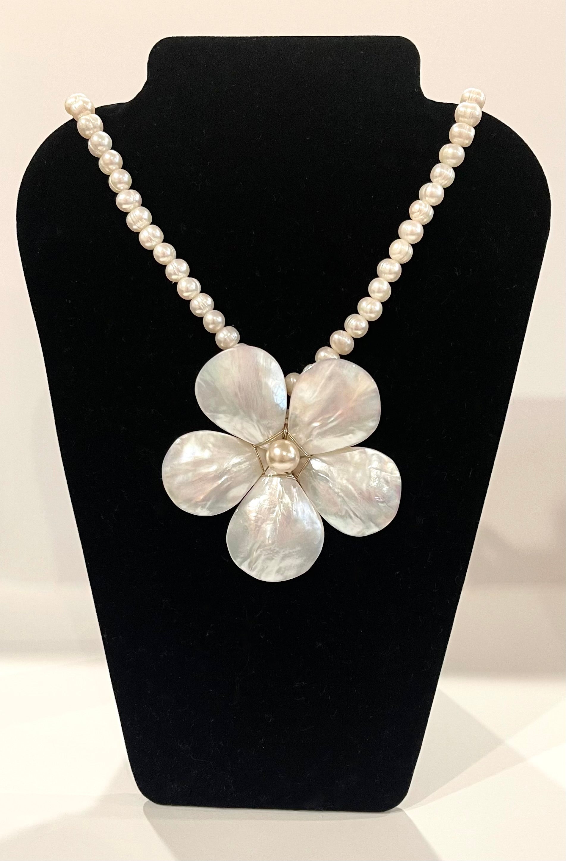 Everbloom Pearl Flower Necklace - Brighton