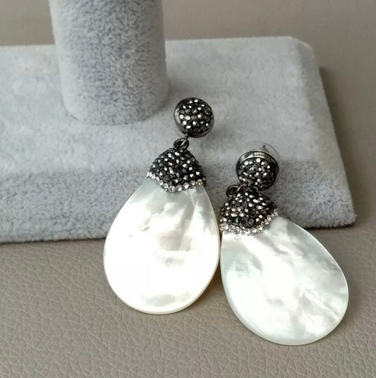 Black Marcasite and White Mother Of Pearl Gemstone Dangle Earrings 2