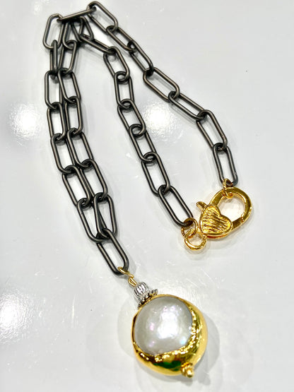 Chain Gun Metal Necklace with Gold Pearl Pendant 18"