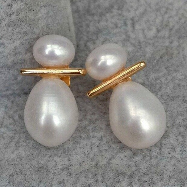 Chic Freshwater Cultured White Double-Pearl Stud Earrings